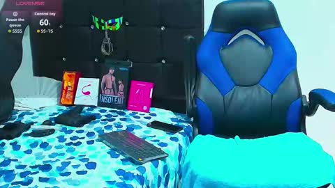 Yeol online show from February 8, 1:03 pm