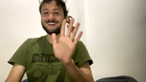 Snapshot of yerito_ chatting on December 1, 1:10 am Yero online show from December 1, 1:10 am