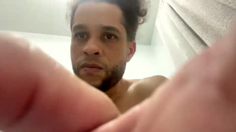 Snapshot of yeruz1 chatting on February 21, 9:49 pm yeruz1 online show from February 21, 9:49 pm