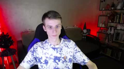 Snapshot of yes_cute_boy_ chatting on January 9, 1:47 pm Eden online show from January 9, 1:47 pm
