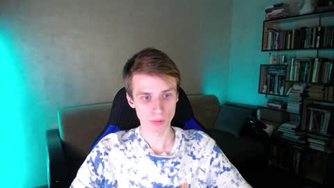 Snapshot of yes_cute_boy_ chatting on March 1, 4:53 pm Eden online show from March 1, 4:53 pm