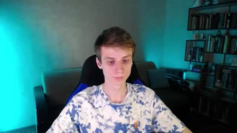 Snapshot of yes_cute_boy_ chatting on March 6, 5:53 pm Eden online show from March 6, 5:53 pm