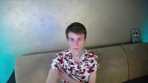 Snapshot of yes_cute_boy_ chatting on March 14, 4:45 pm Eden online show from March 14, 4:45 pm