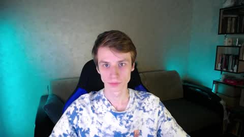 Snapshot of yes_cute_boy_ chatting on April 10, 3:28 pm Eden online show from April 10, 3:28 pm