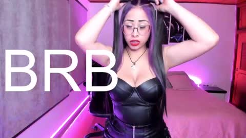 Snapshot of yesie_hot2 chatting on March 10, 5:43 am yesie_hot2 online show from March 10, 5:43 am