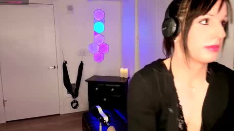 Ashley online show from March 26, 7:58 am