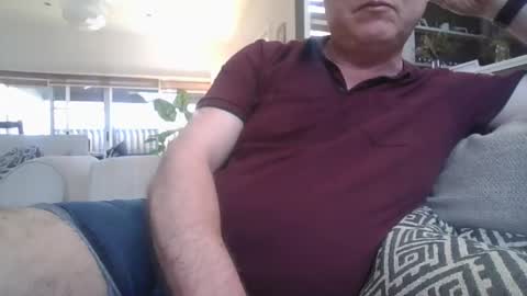 yesplease1969 online show from September 21, 4:03 am