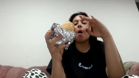 yessica and andres online show from July 16, 2:39 am