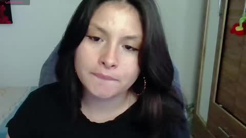 yessica_gomez01 online show from May 22, 10:37 pm