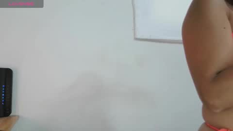 Snapshot of yessica_palmer chatting on March 5, 9:26 pm online show from March 5, 9:26 pm