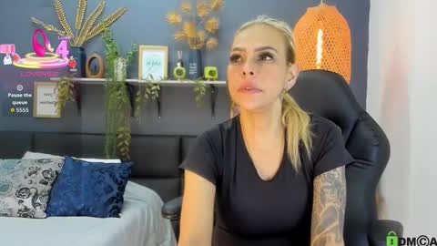 yessika_parker online show from January 16, 10:41 am