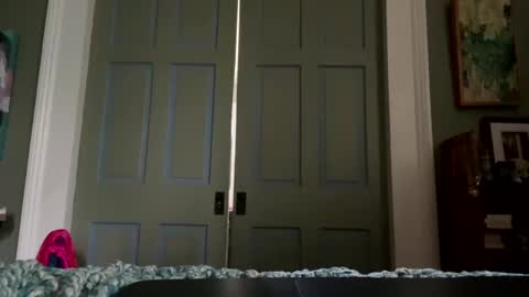 yessirmoreplease online show from February 7, 7:27 pm