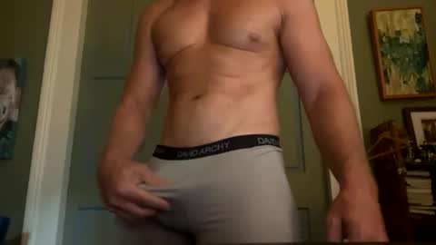 Snapshot of yessirmoreplease chatting on June 5, 2:34 pm yessirmoreplease online show from June 5, 2:34 pm