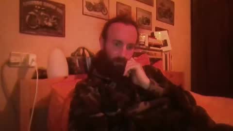Snapshot of yeti_92 chatting on February 3, 7:00 pm yeti_92 online show from February 3, 7:00 pm