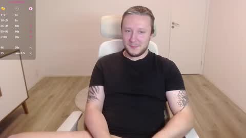 Snapshot of yhdxhy chatting on March 3, 9:37 pm James online show from March 3, 9:37 pm