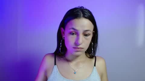 yisle online show from March 6, 6:48 pm