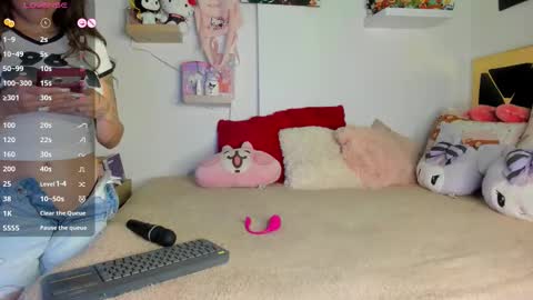 lucy online show from March 2, 4:58 am