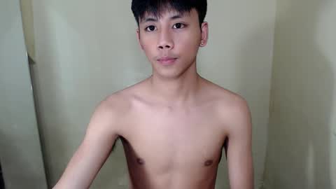 Snapshot of ynotyu chatting on November 25, 3:56 pm ynotyu online show from November 25, 3:56 pm