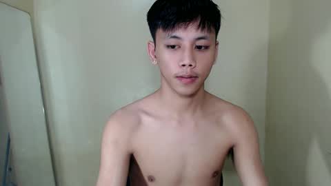 Snapshot of ynotyu chatting on December 2, 7:47 am ynotyu online show from December 2, 7:47 am