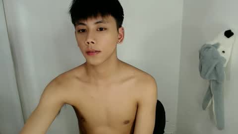 ynotyu online show from February 5, 3:49 pm