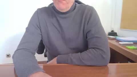 Yo47 online show from December 18, 2:23 pm