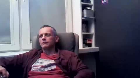 yoe_doe71 online show from March 18, 9:51 pm