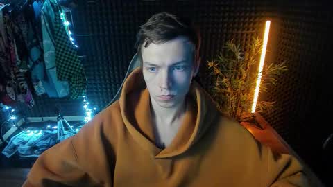 You can ask my name in pm online show from September 24, 5:00 am