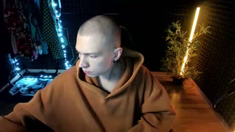 You can ask my name in pm online show from November 20, 5:01 pm