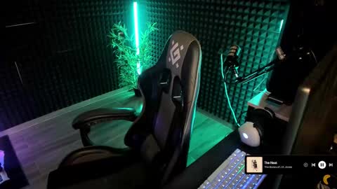 You can ask my name in pm online show from December 4, 6:27 pm