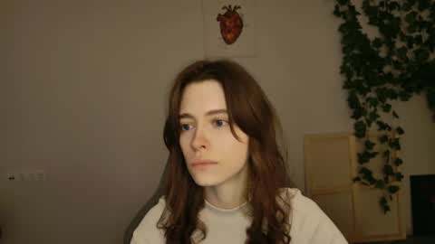 Snapshot of yoka_paradoxxx chatting on October 21, 5:19 am yoka_paradoxxx online show from October 21, 5:19 am