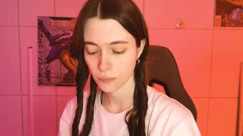 Snapshot of yoka_paradoxxx chatting on January 10, 9:11 am yoka_paradoxxx online show from January 10, 9:11 am