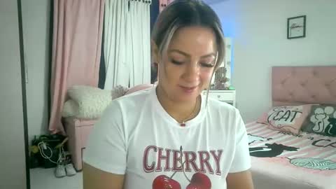 Snapshot of yokiko_daring chatting on November 5, 2:50 pm yokiko online show from November 5, 2:50 pm