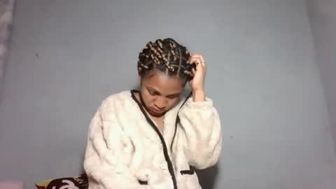 yolandrina05 online show from September 24, 5:16 pm