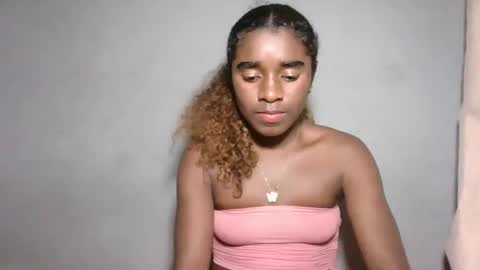 yolandrina05 online show from October 10, 9:47 pm