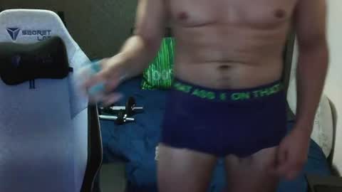 yoloyo93 online show from June 25, 4:44 pm