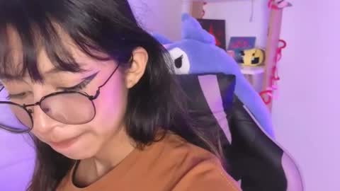 Yommi Winx online show from November 8, 9:02 pm