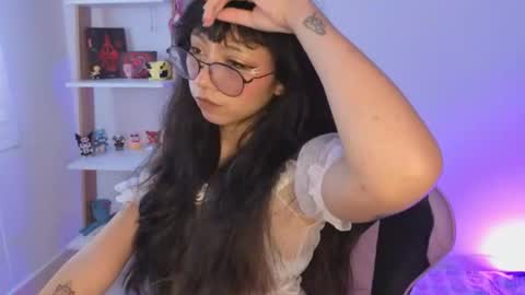 Snapshot of yommi_winx_ chatting on August 2, 5:00 pm yommi winx online show from August 2, 5:00 pm