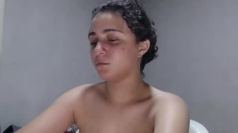 Snapshot of yoonbum_ chatting on October 11, 10:52 pm Little Mike Independent model online show from October 11, 10:52 pm