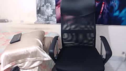 yordanocleys online show from November 20, 6:51 pm