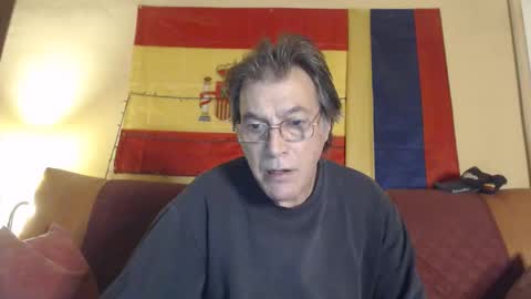 Snapshot of yosep44 chatting on October 9, 4:43 am yosep online show from October 9, 4:43 am