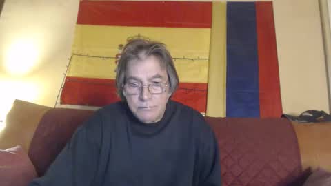 yosep online show from February 9, 5:06 pm