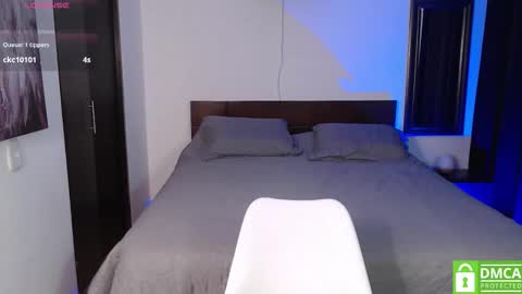 yoshy_man online show from October 25, 3:47 am