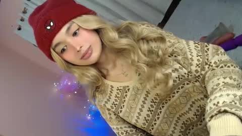 HAPPY BIRTHDAY TO ME online show from December 14, 3:04 pm