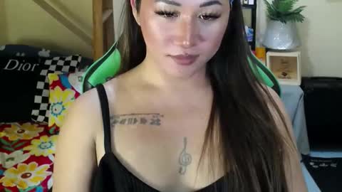 Snapshot of yougotmeanna chatting on February 13, 12:01 pm Your Dream Pinay Anna online show from February 13, 12:01 pm