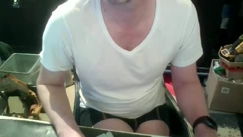 Snapshot of youmepleasure chatting on February 11, 8:15 am Playtime online show from February 11, 8:15 am