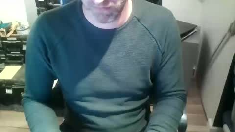 Snapshot of youmepleasure chatting on March 11, 1:37 am Playtime online show from March 11, 1:37 am