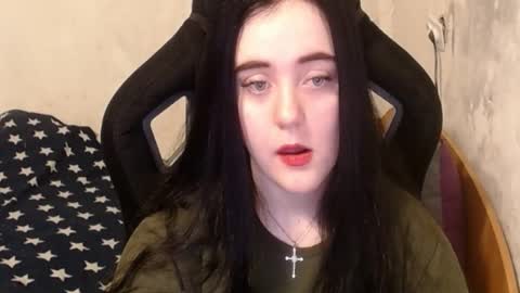 your_8a8y online show from January 16, 11:58 am