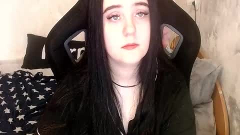 your_8a8y online show from February 17, 11:40 am