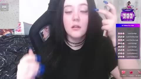 your_8a8y online show from July 3, 9:05 am