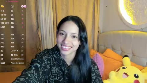 mia3 online show from April 20, 4:04 am